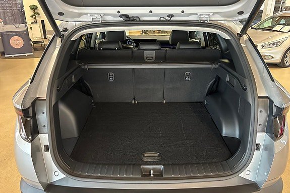 Vehicle Image 24