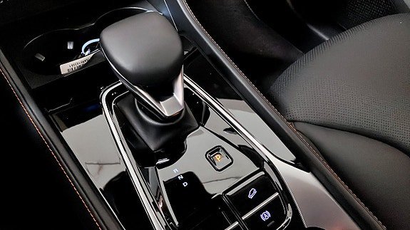 Vehicle Image 15