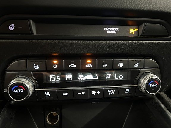 Vehicle Image 26
