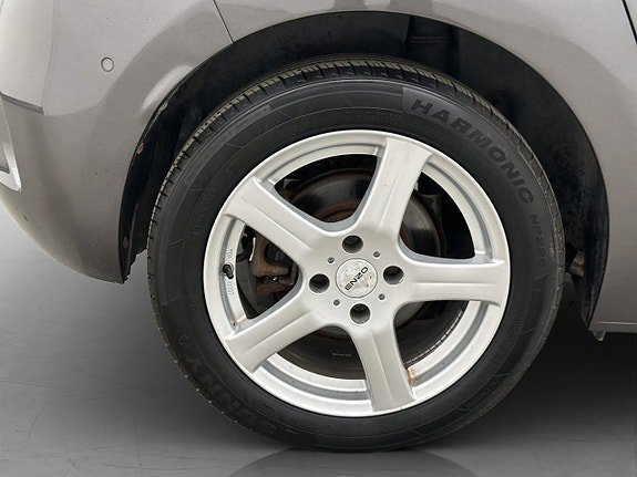Vehicle Image 31