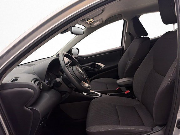 Vehicle Image 10