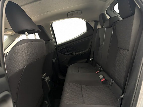 Vehicle Image 24