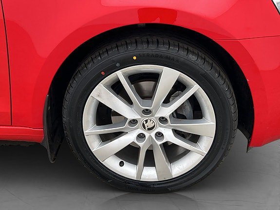 Vehicle Image 35