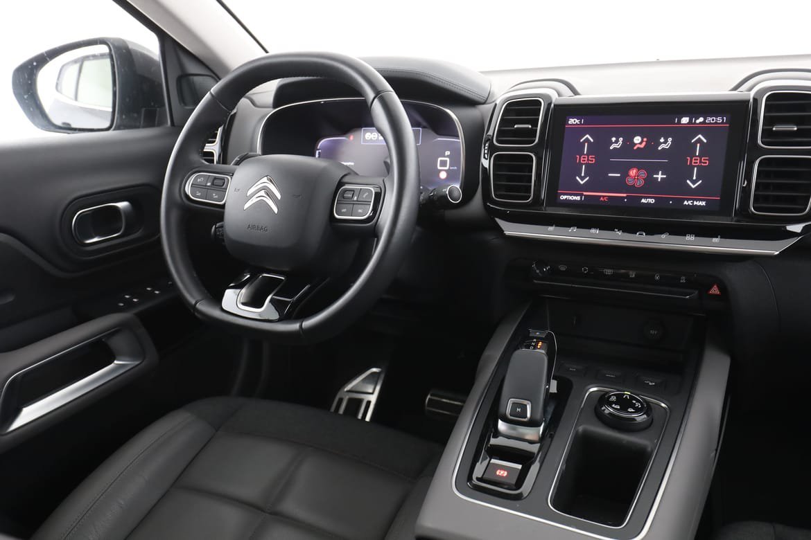 Vehicle Image 14