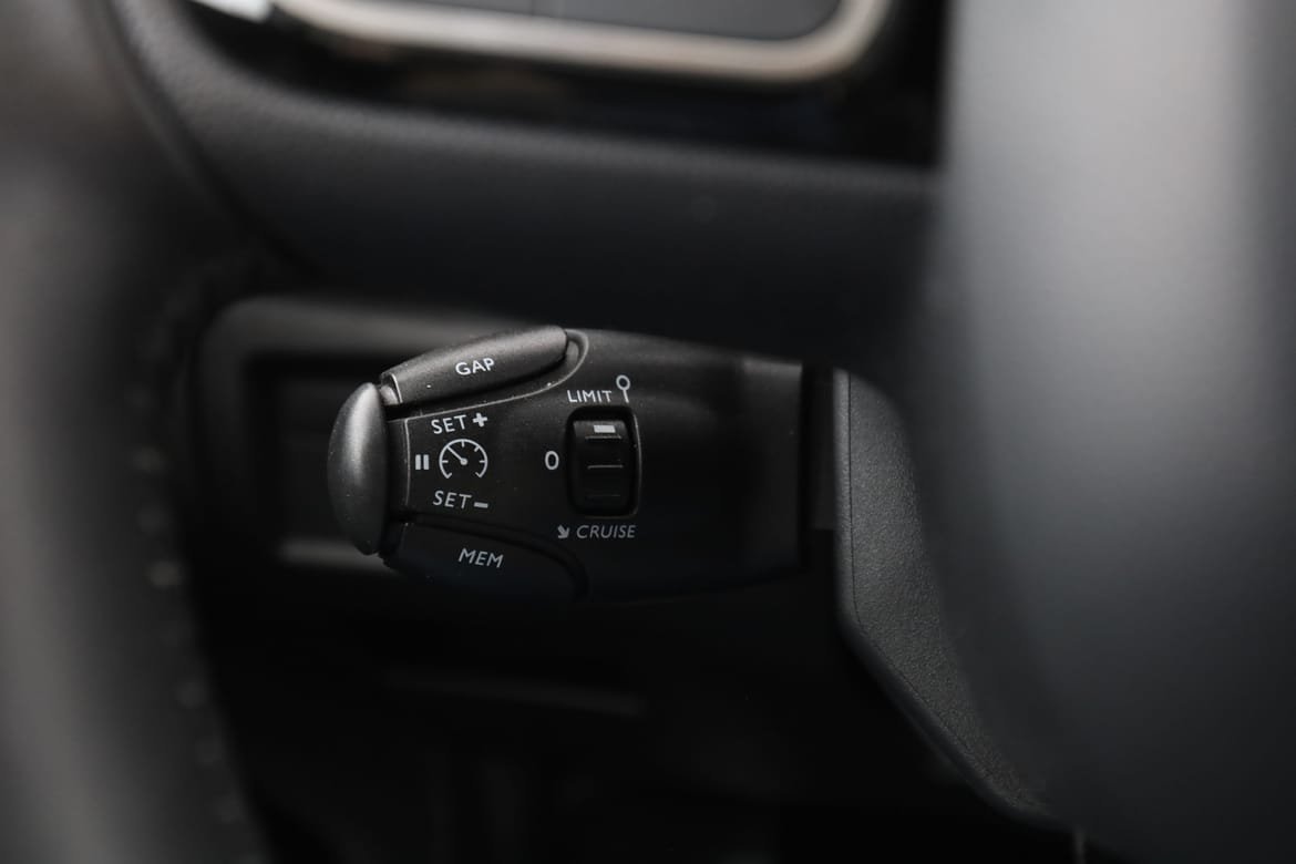 Vehicle Image 38
