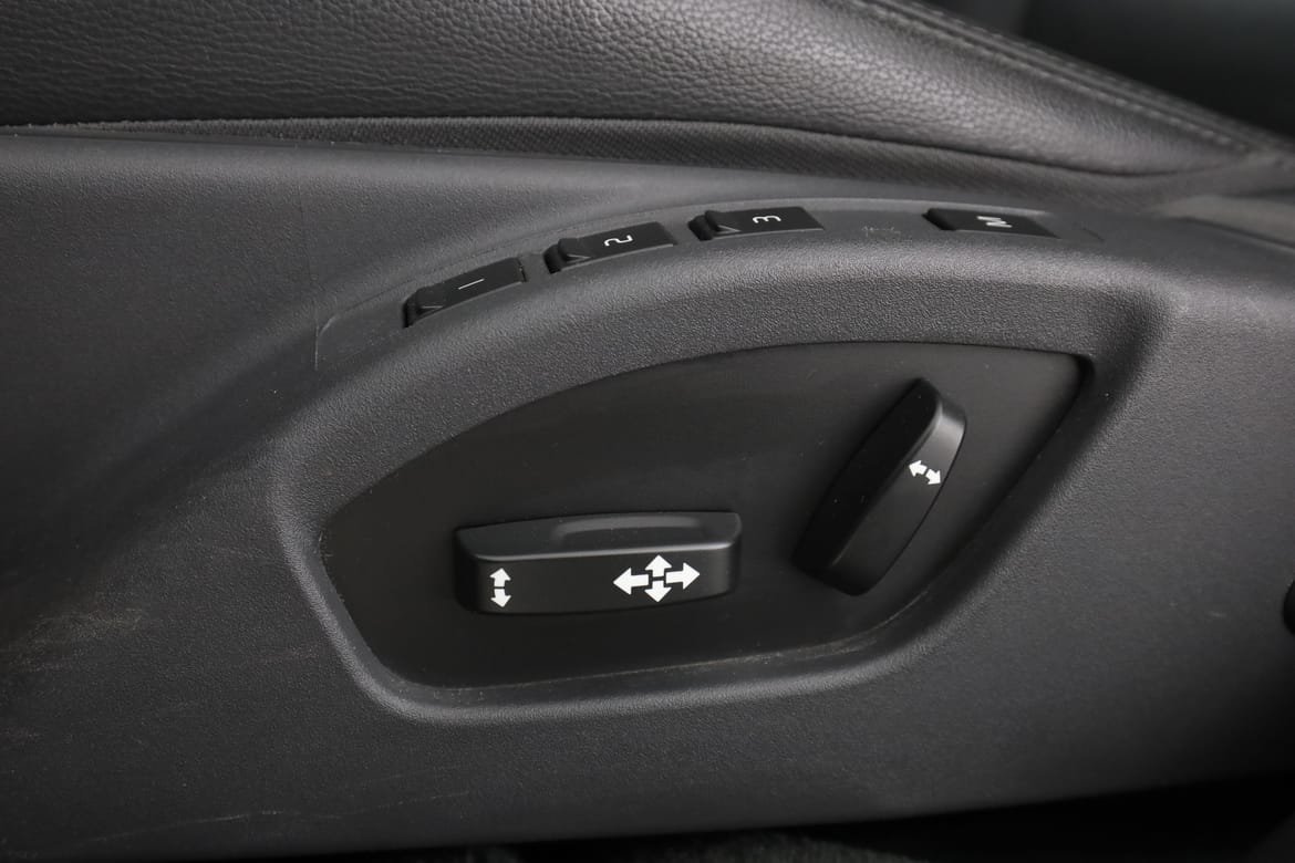 Vehicle Image 36