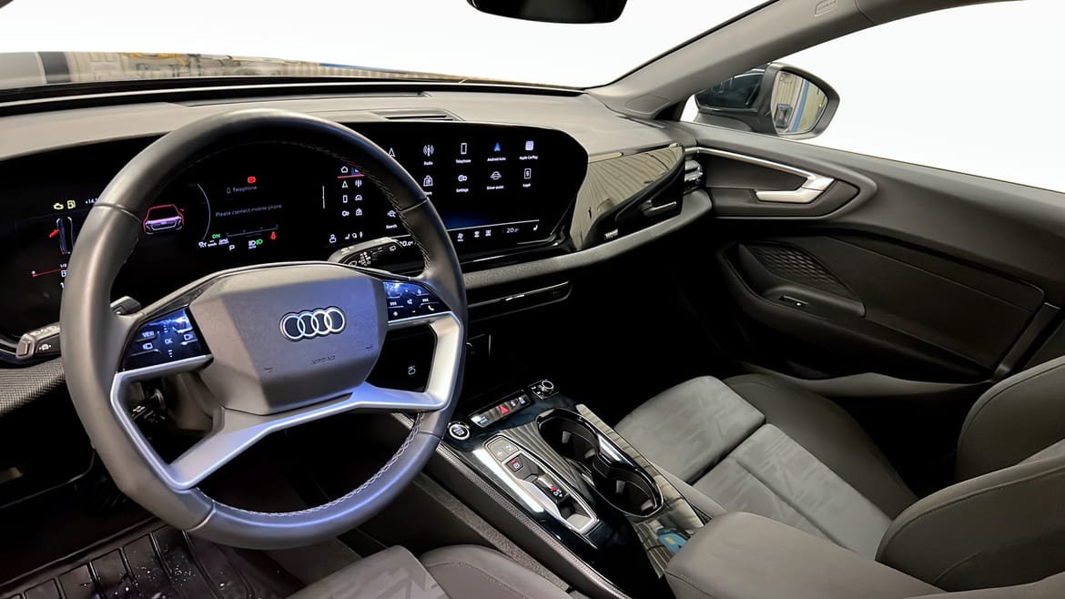 Vehicle Image 7