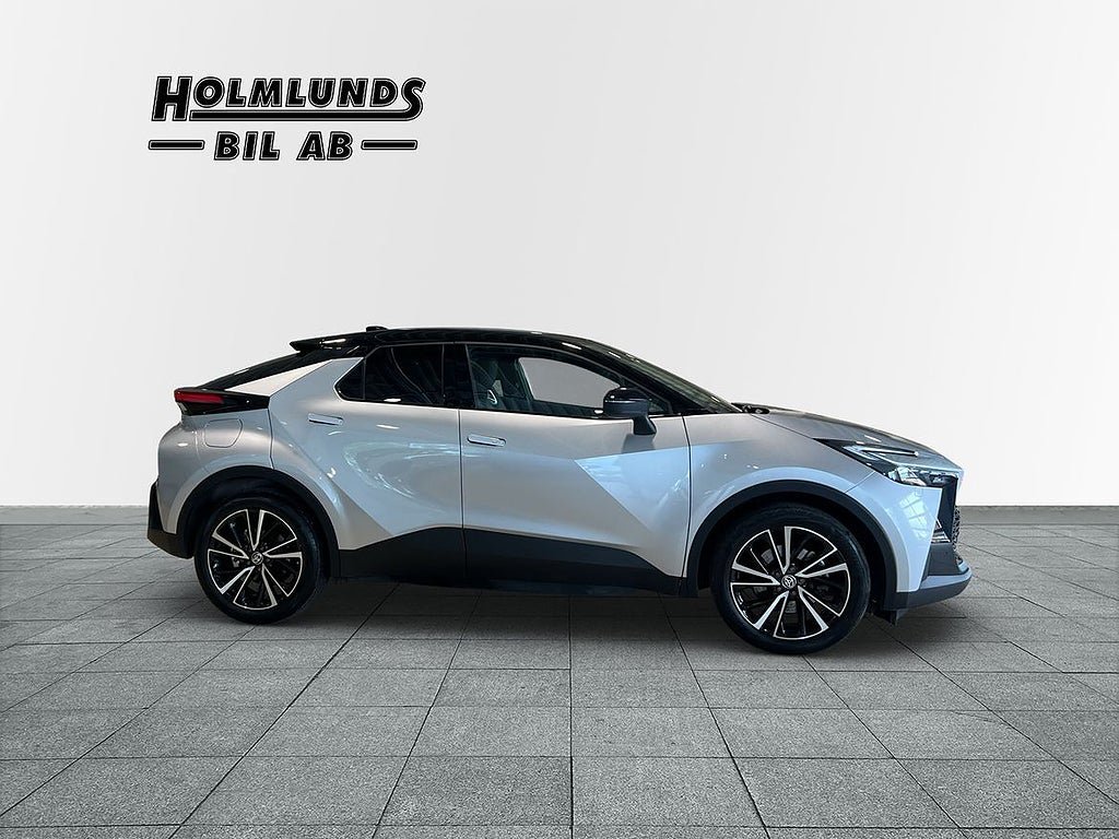 Vehicle Image 17