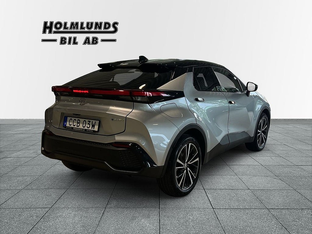 Vehicle Image 18