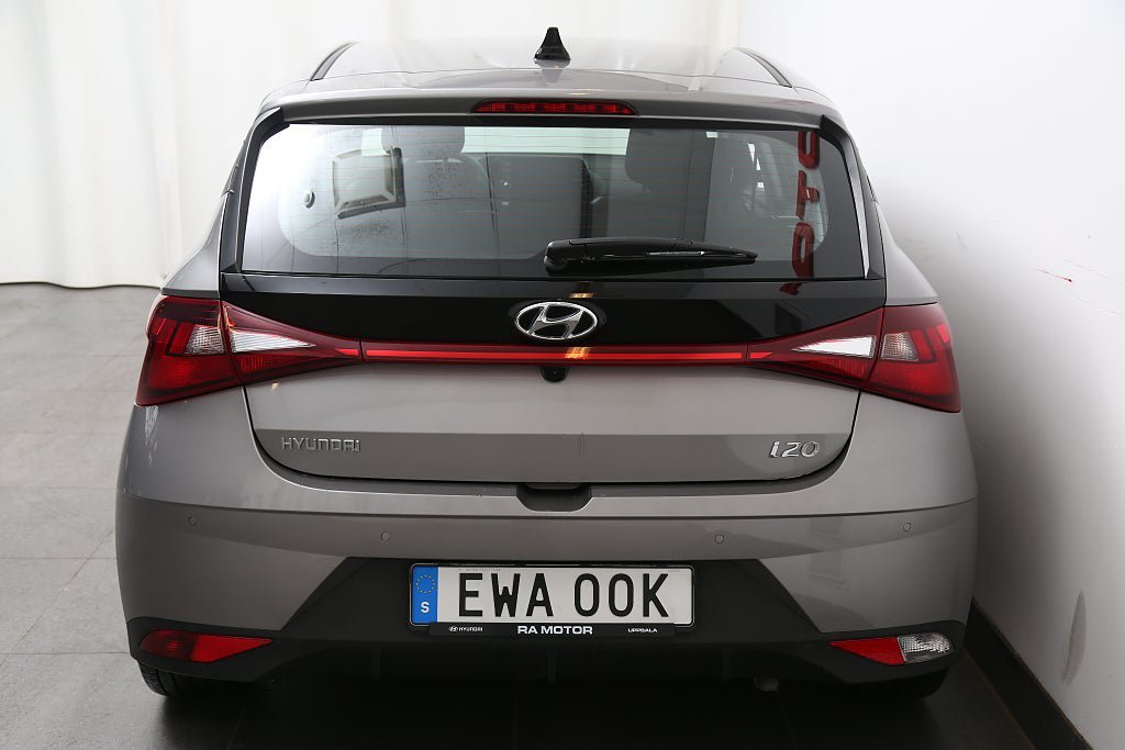 Vehicle Image 7