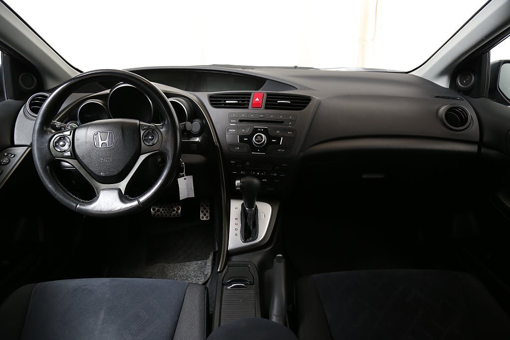 Vehicle Image 12