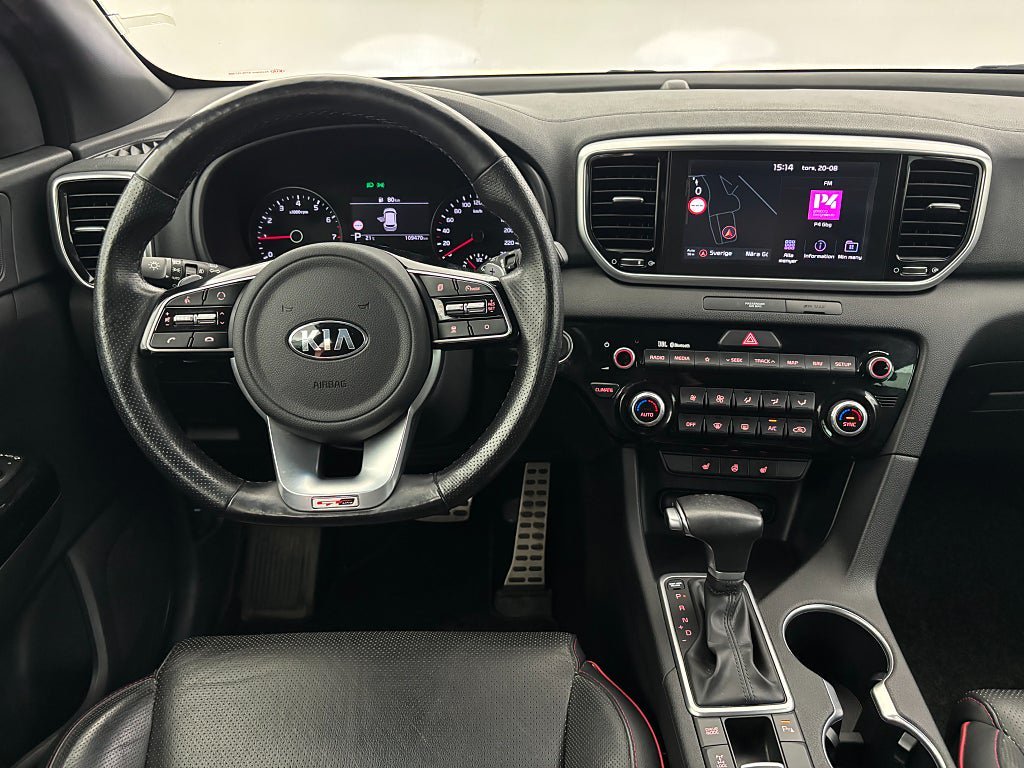 Vehicle Image 16