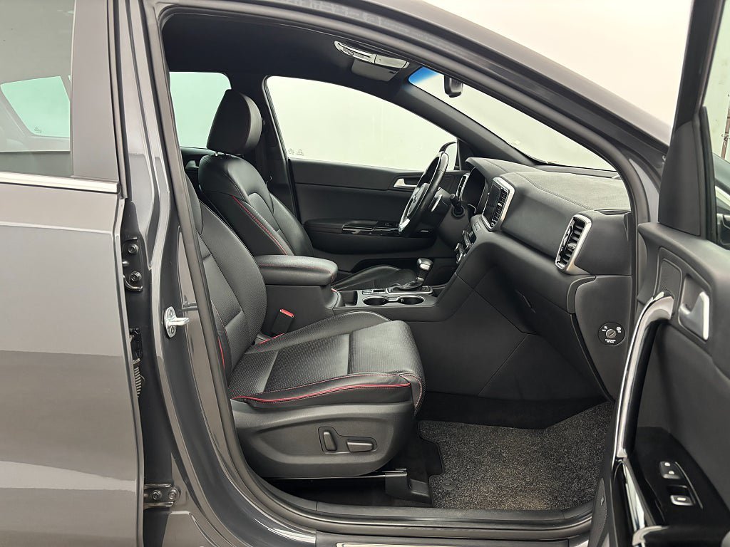 Vehicle Image 22