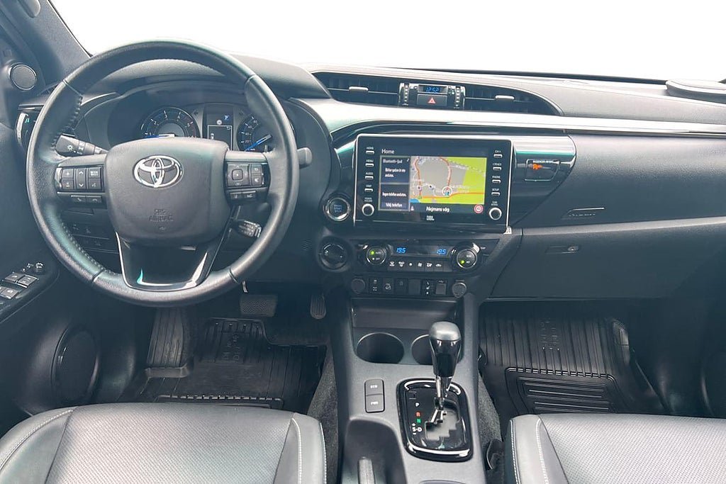 Vehicle Image 10