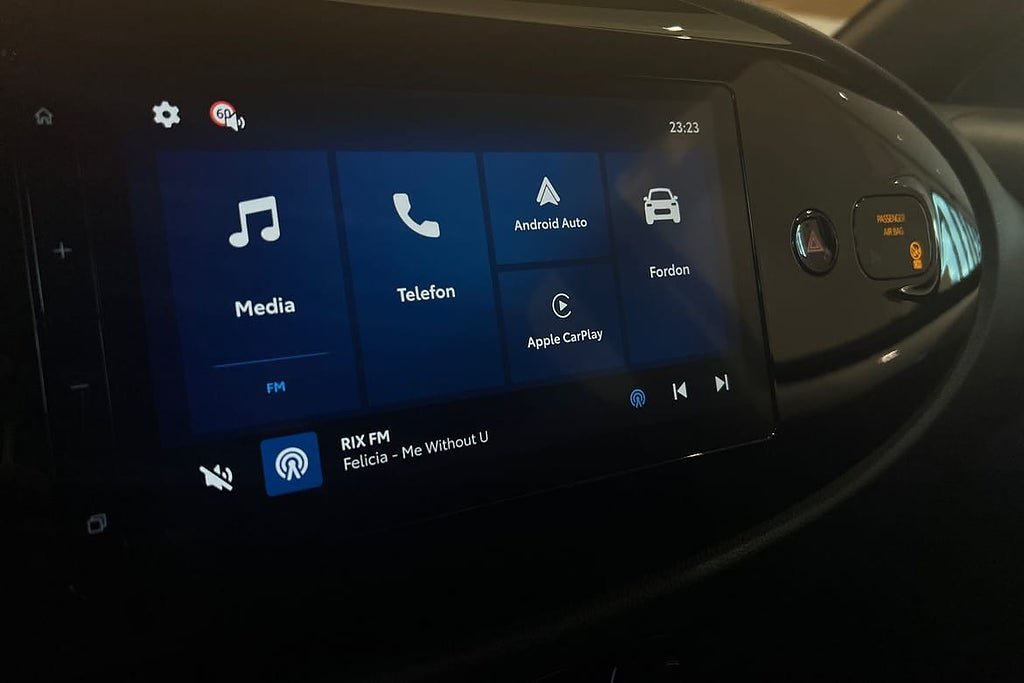 Vehicle Image 15