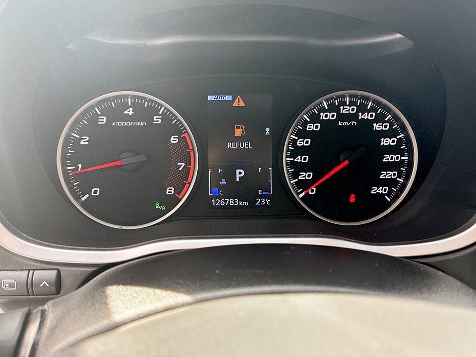 Vehicle Image 8
