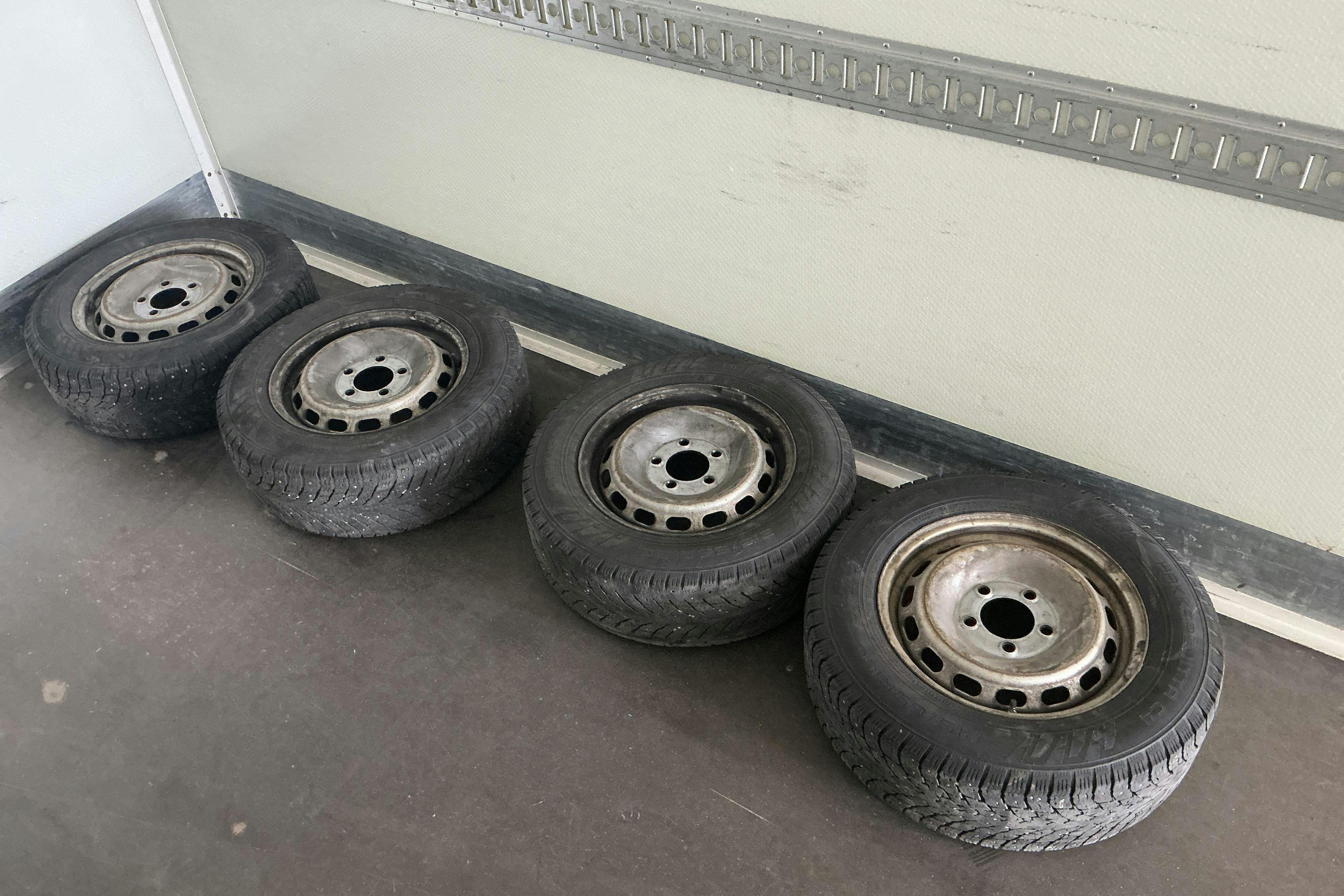 Vehicle Image 11