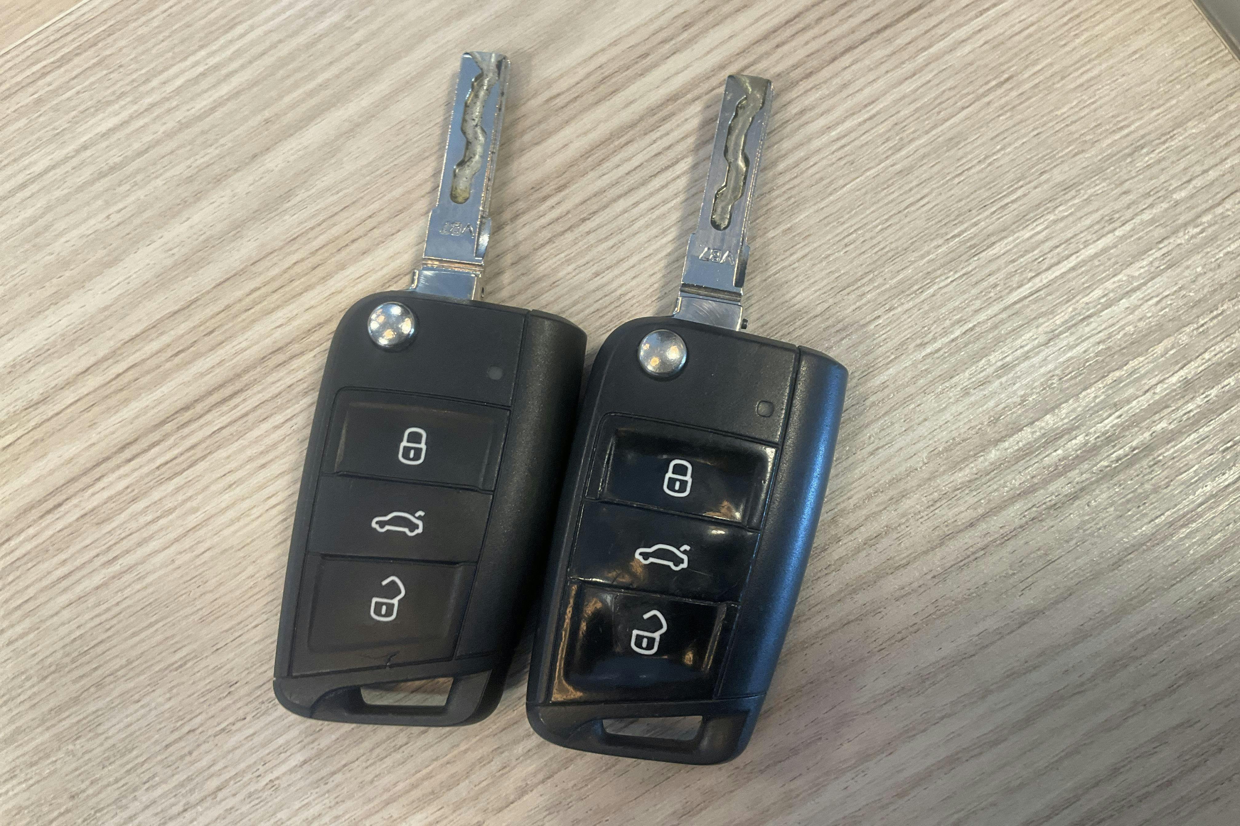Vehicle Image 12