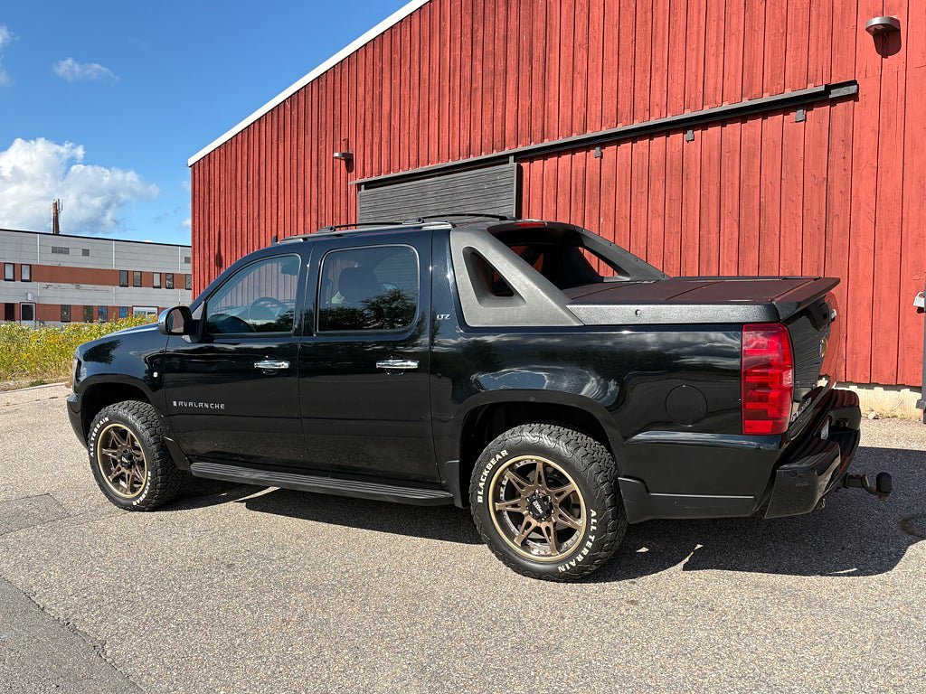 Vehicle Image 4
