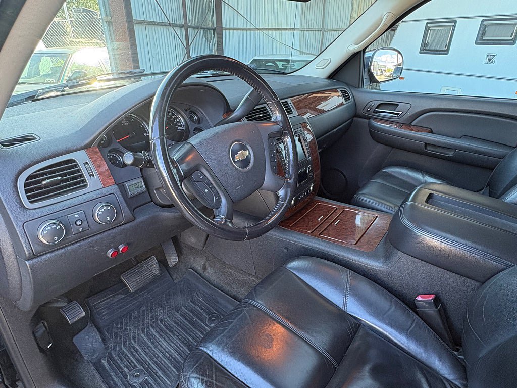 Vehicle Image 9