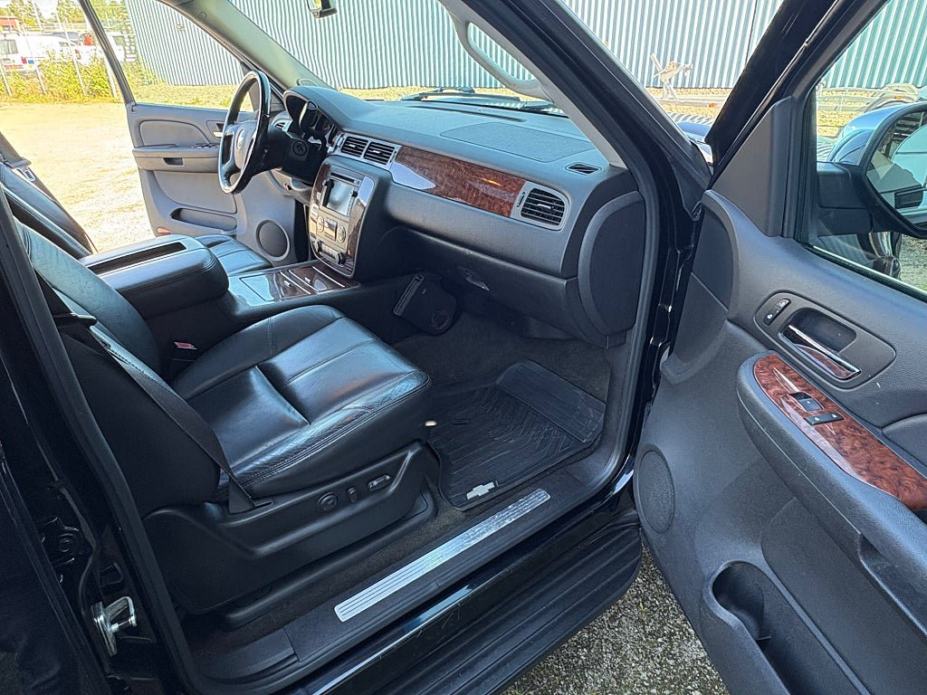 Vehicle Image 11