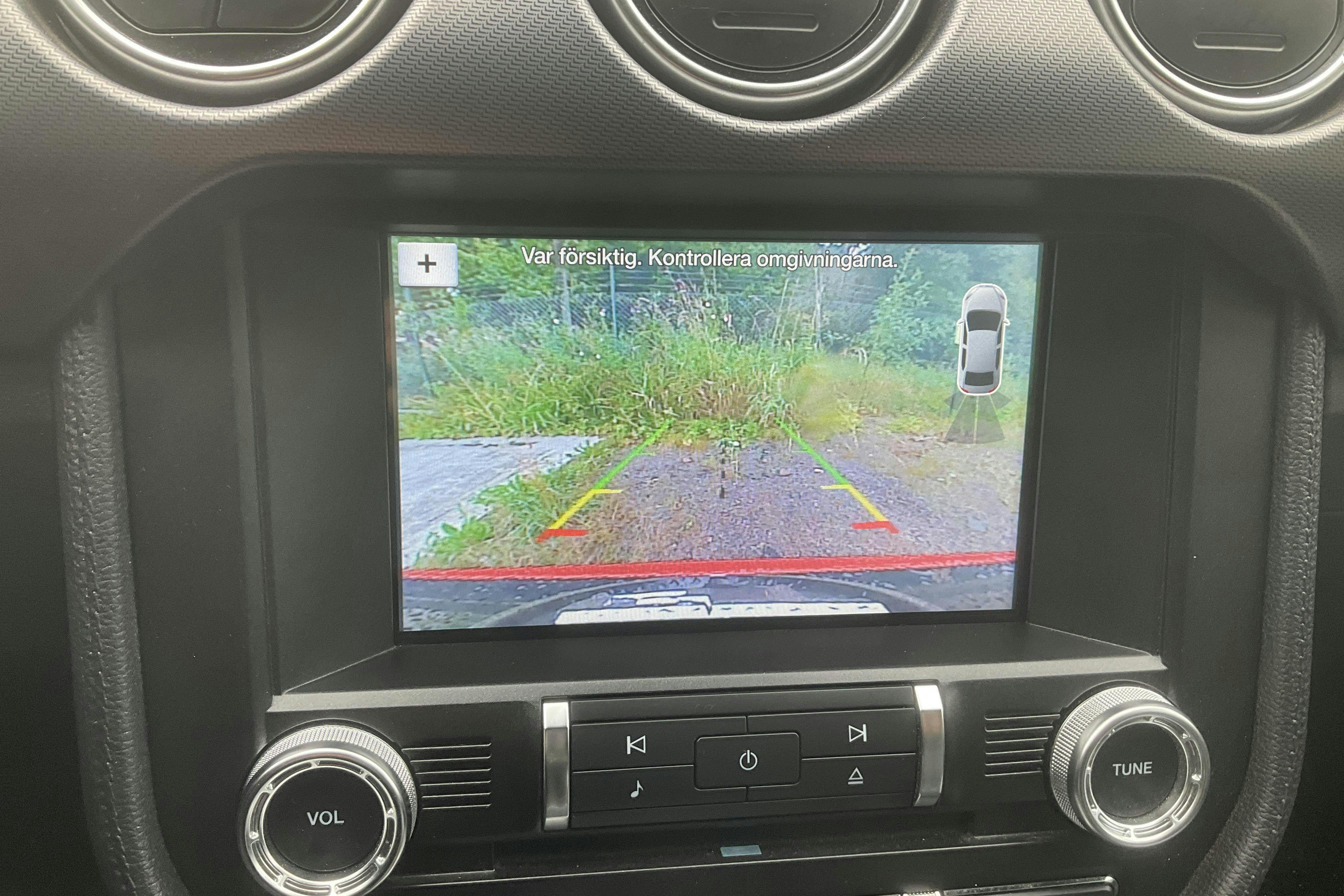 Vehicle Image 12