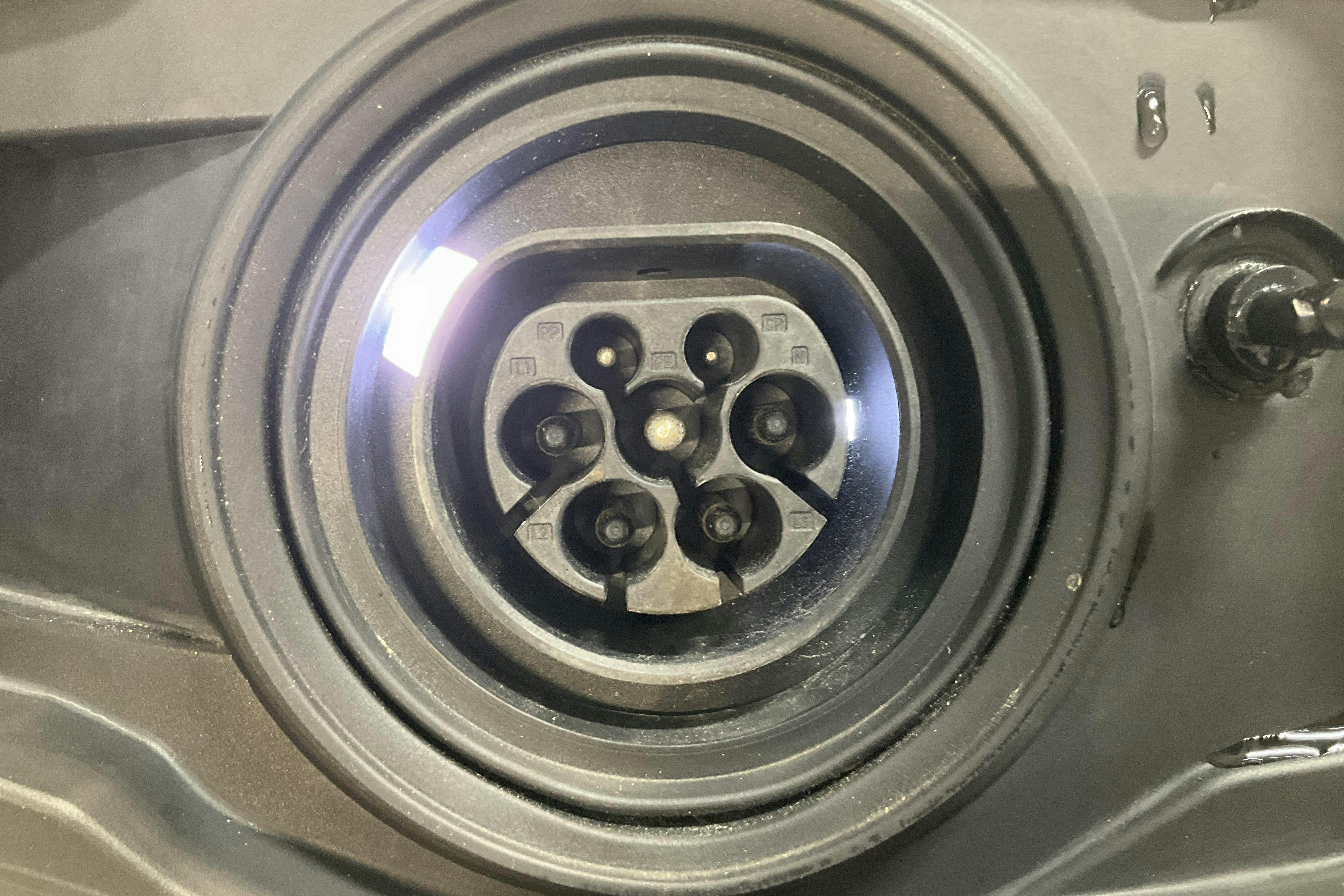 Vehicle Image 13