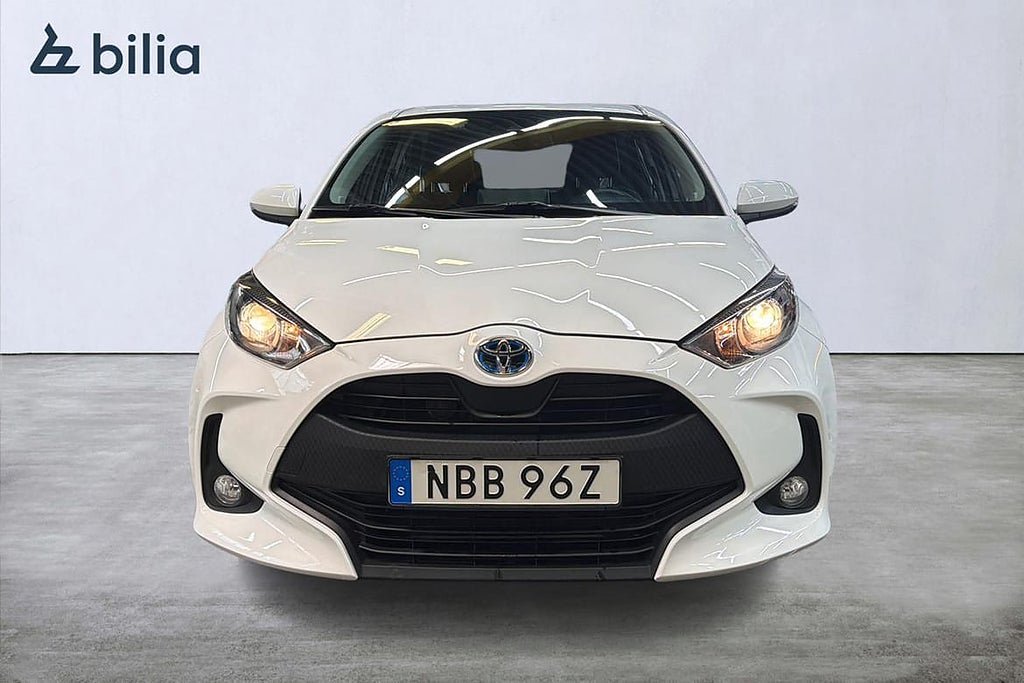 Vehicle Image 6