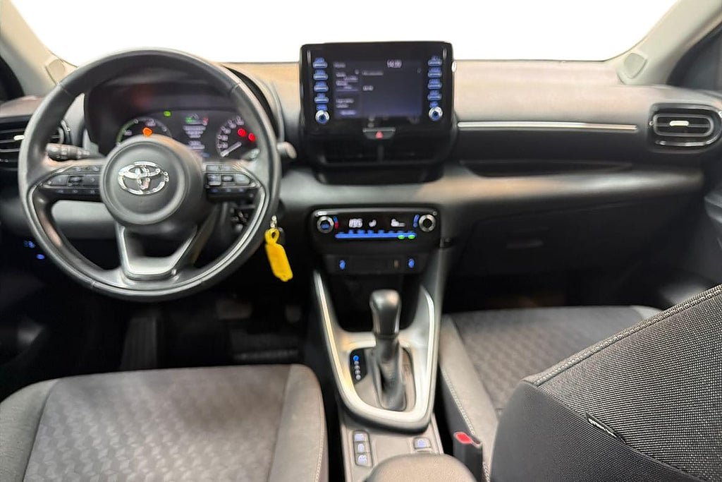 Vehicle Image 10