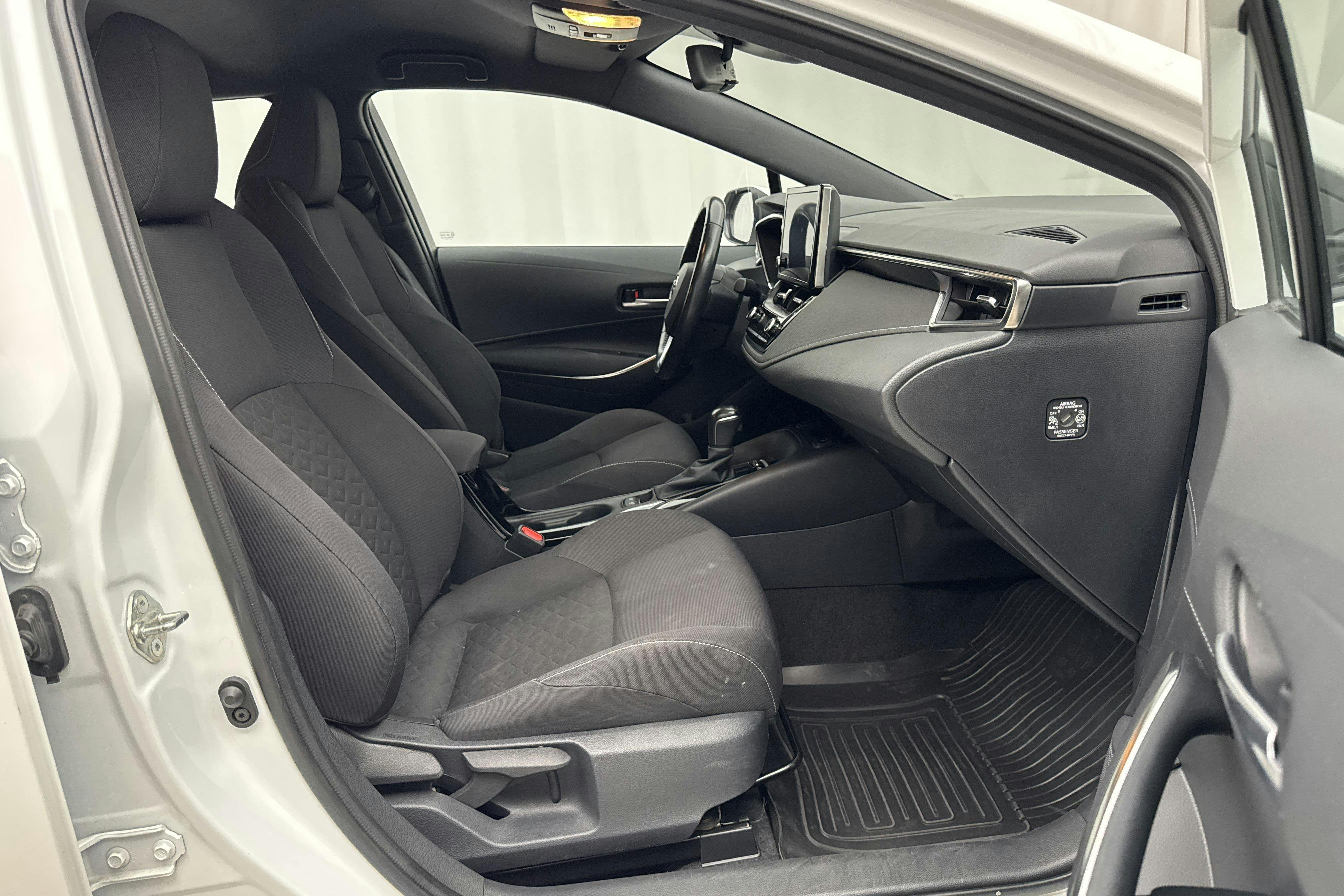 Vehicle Image 7