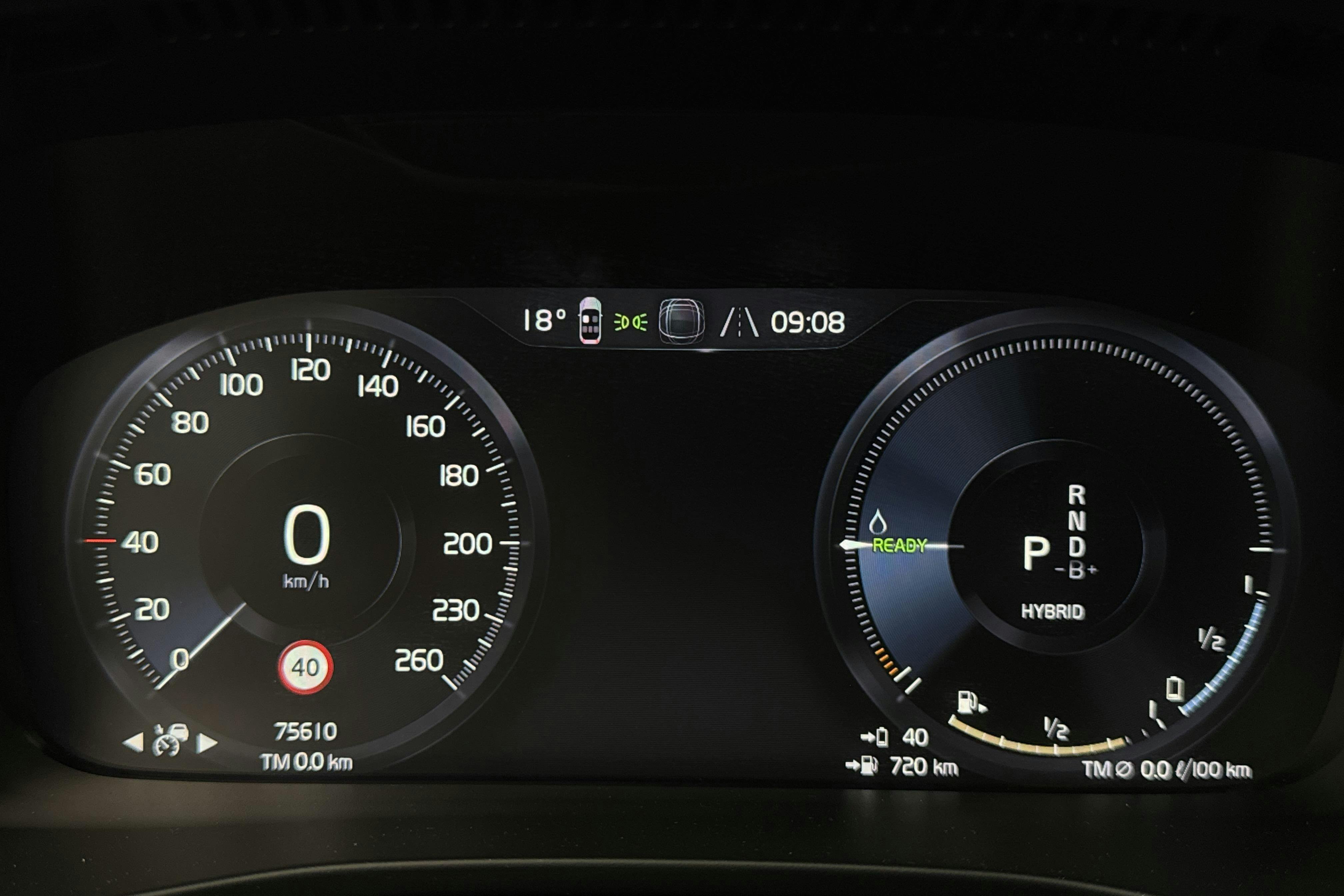 Vehicle Image 10