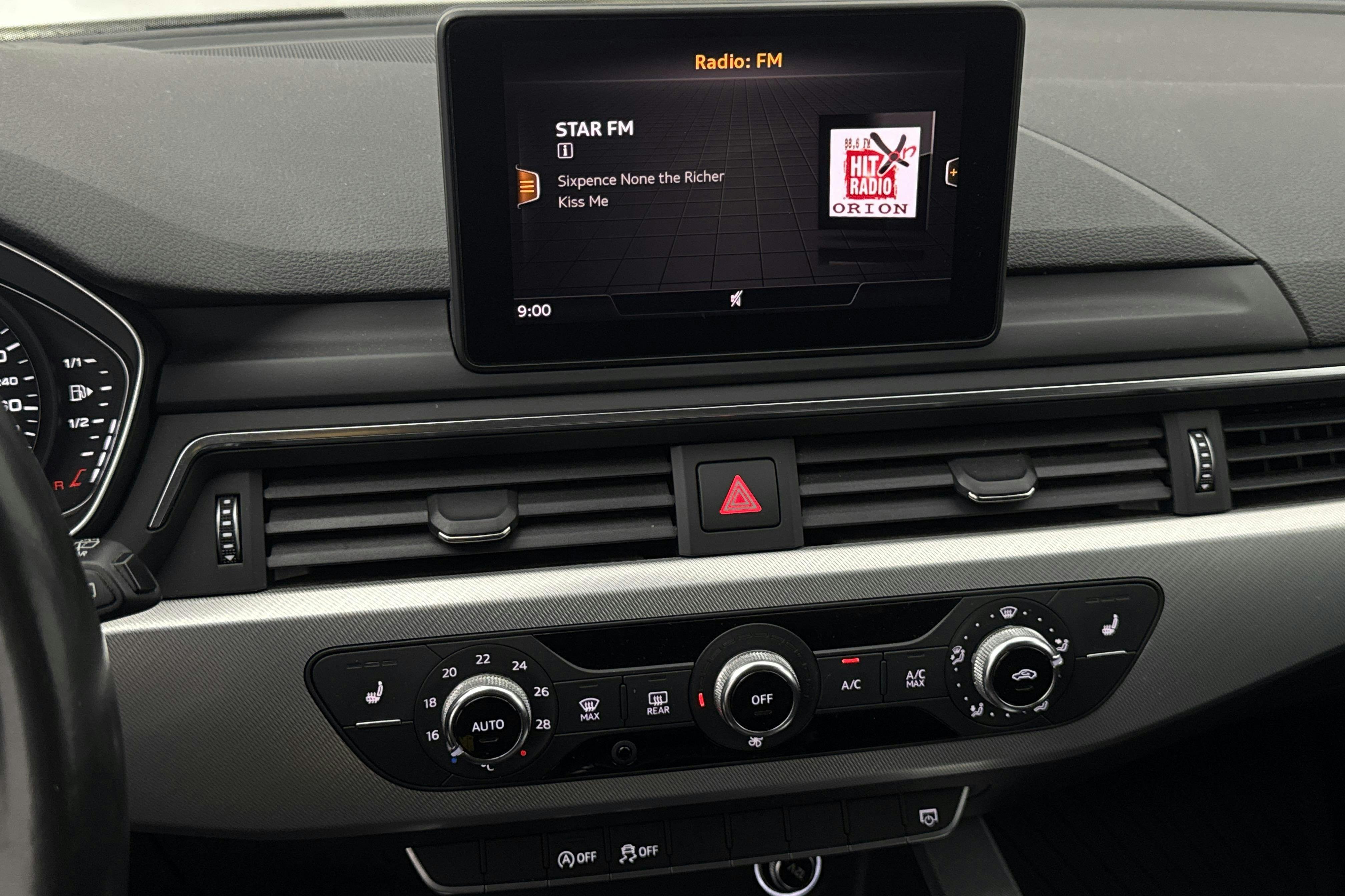 Vehicle Image 11