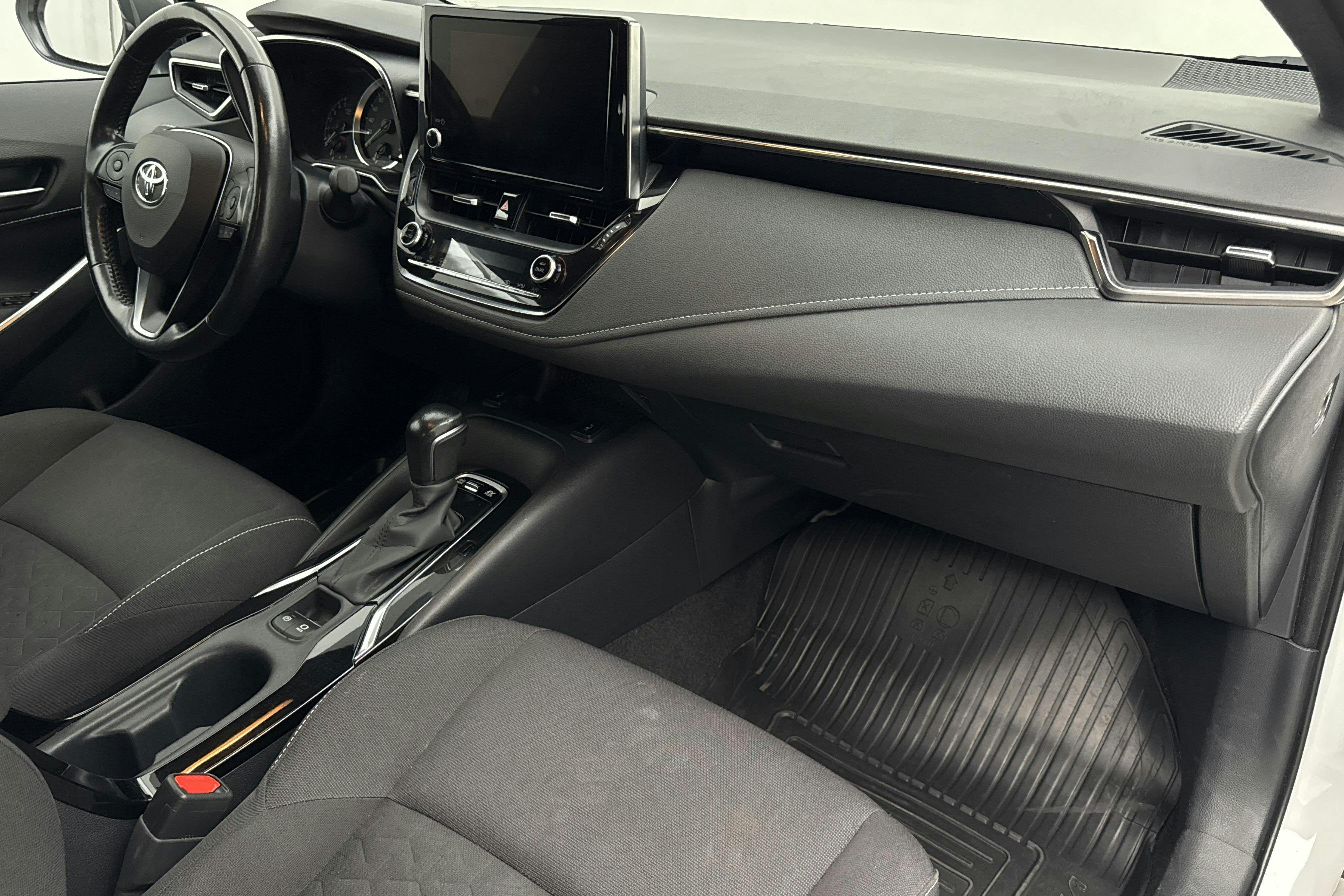 Vehicle Image 14