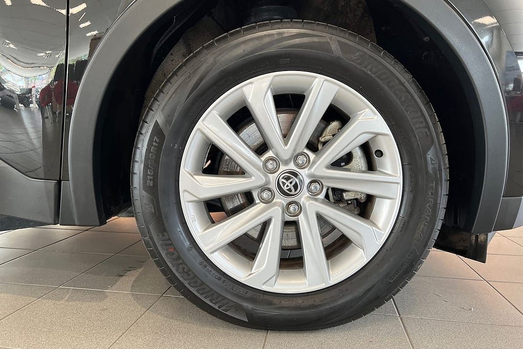 Vehicle Image 17