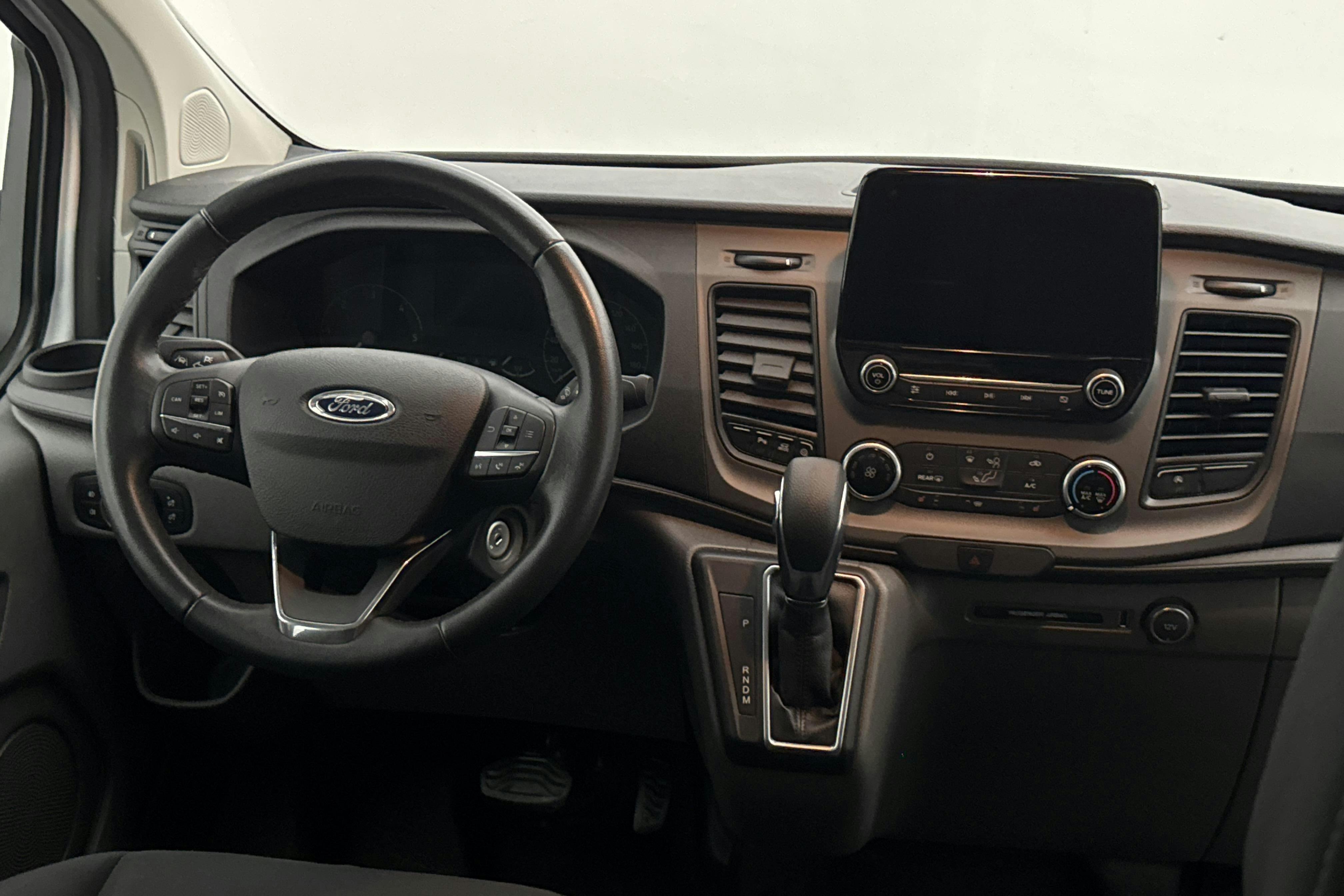 Vehicle Image 14