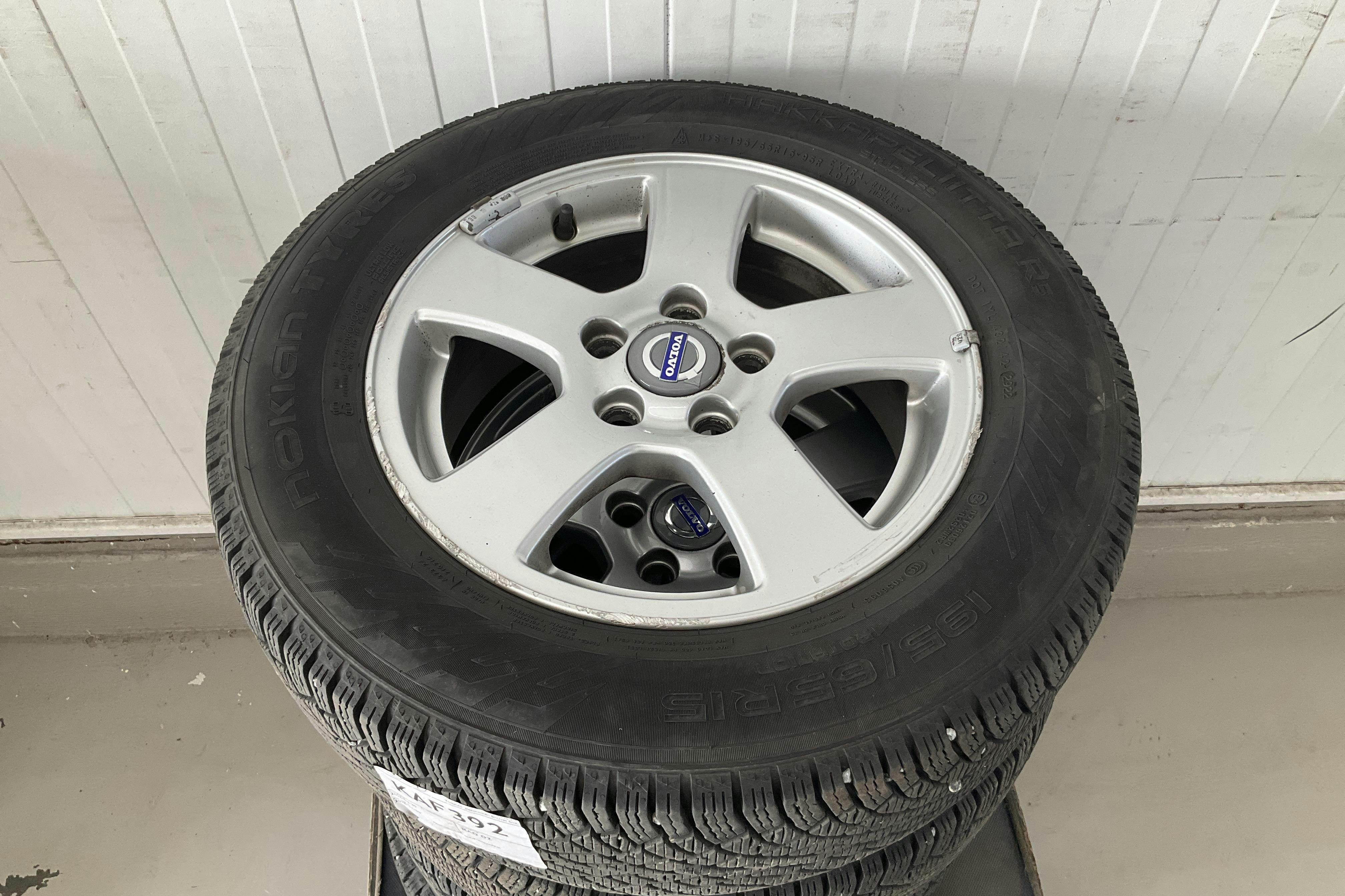 Vehicle Image 13