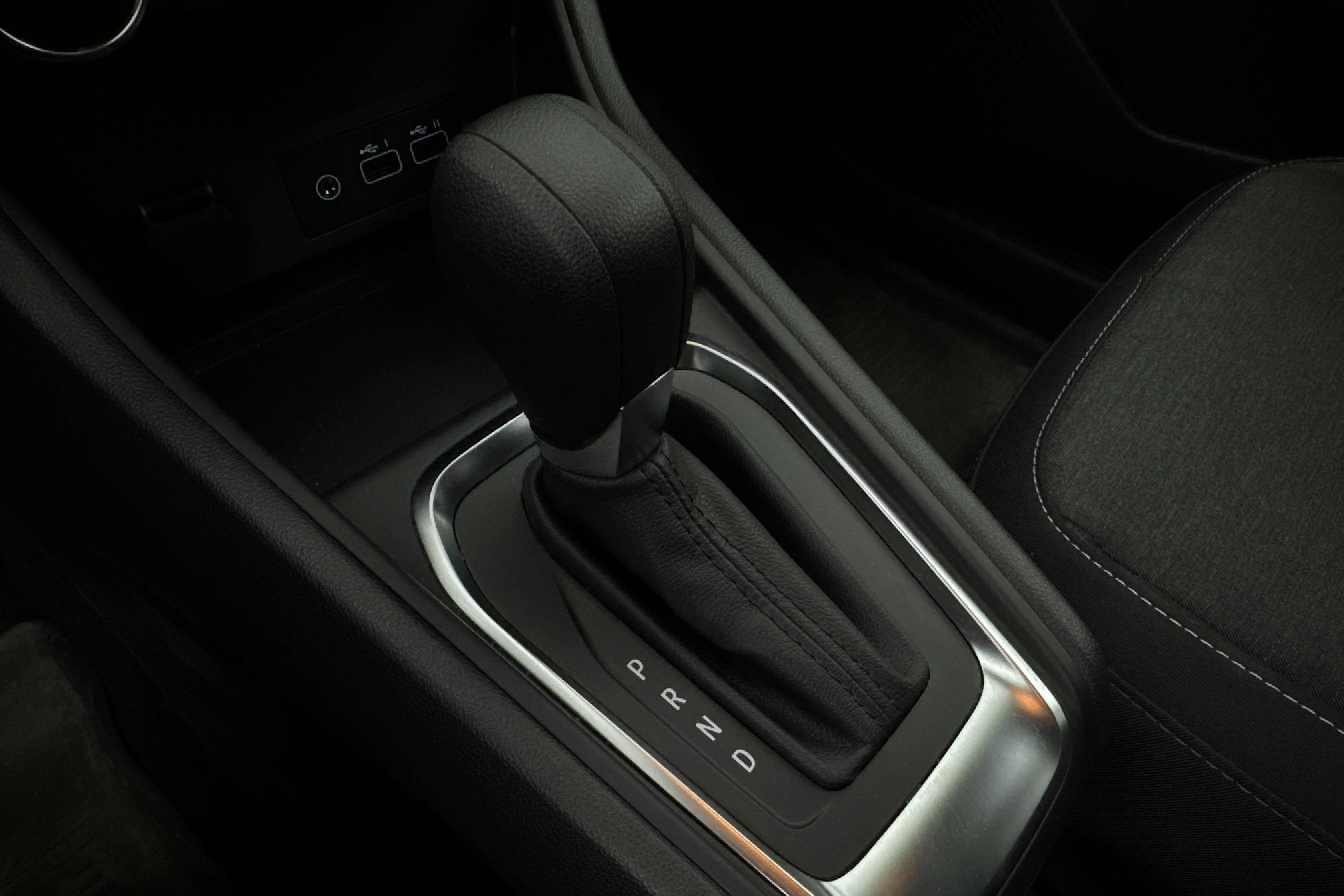 Vehicle Image 13