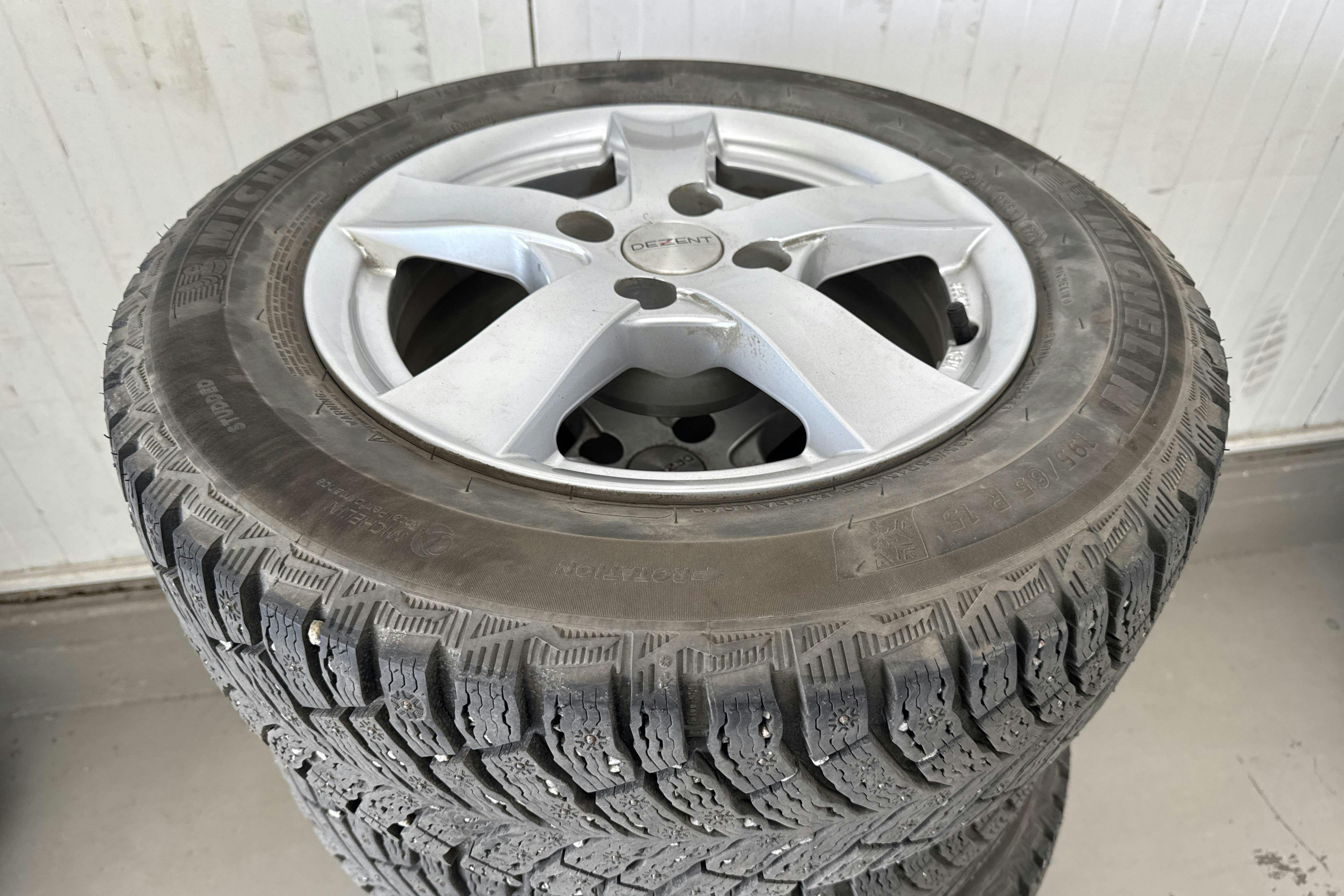 Vehicle Image 14