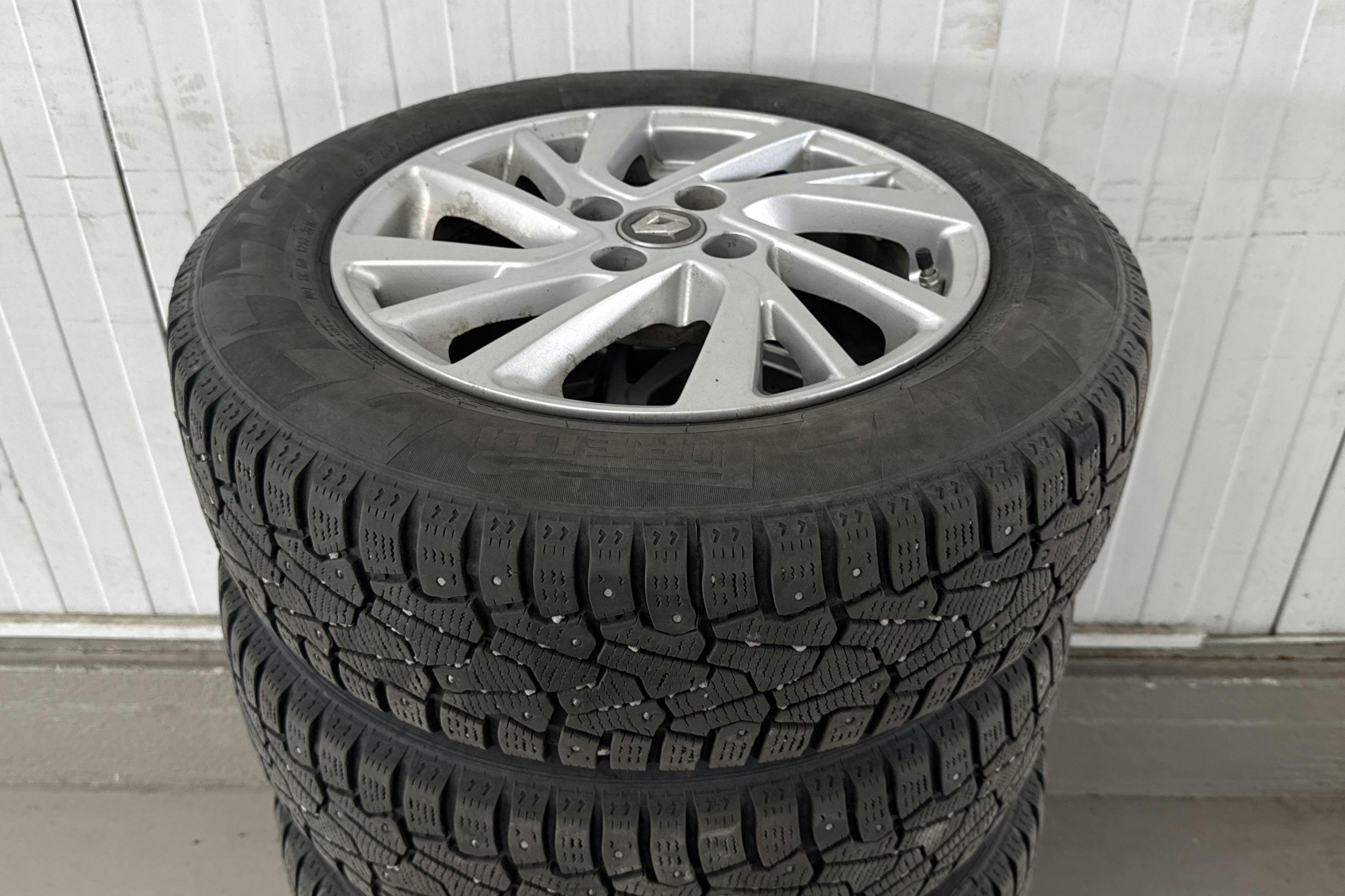Vehicle Image 15