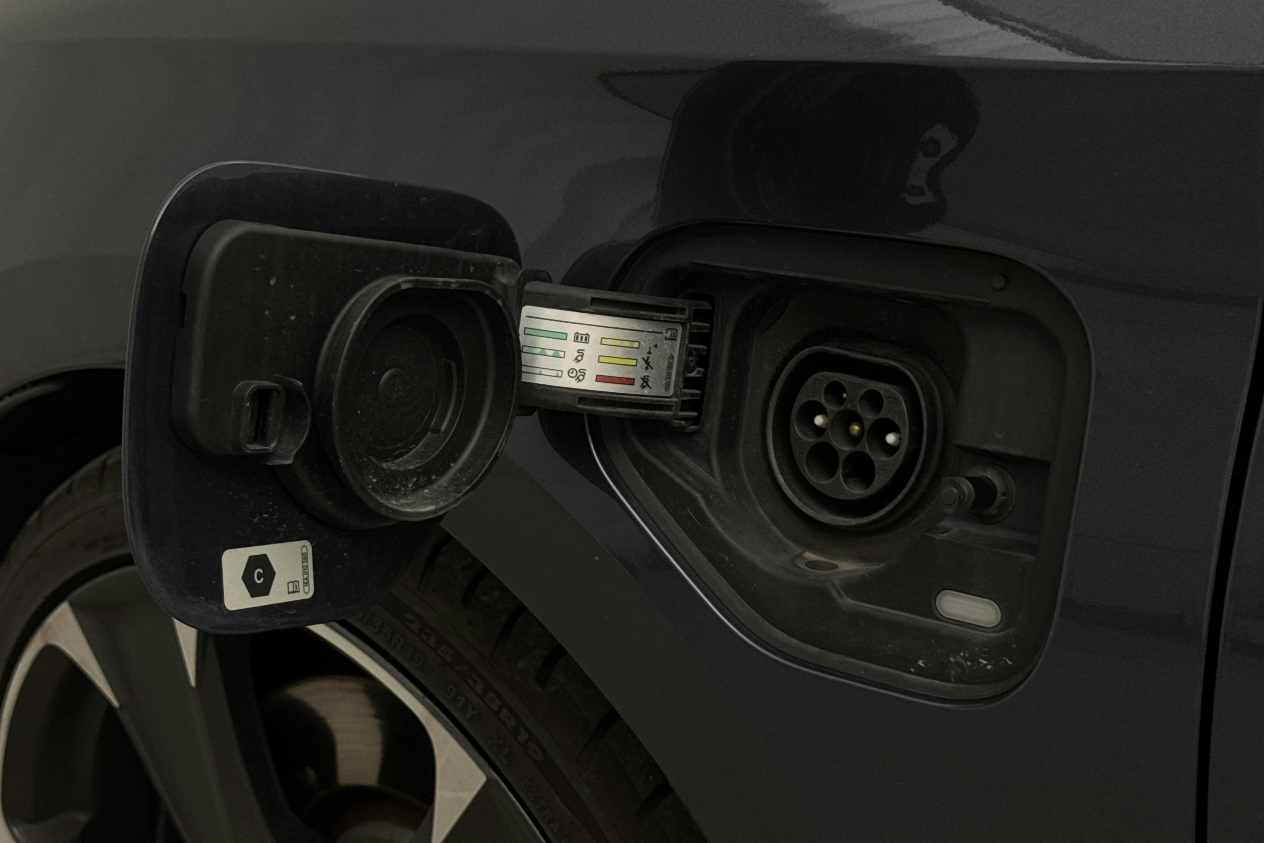 Vehicle Image 19