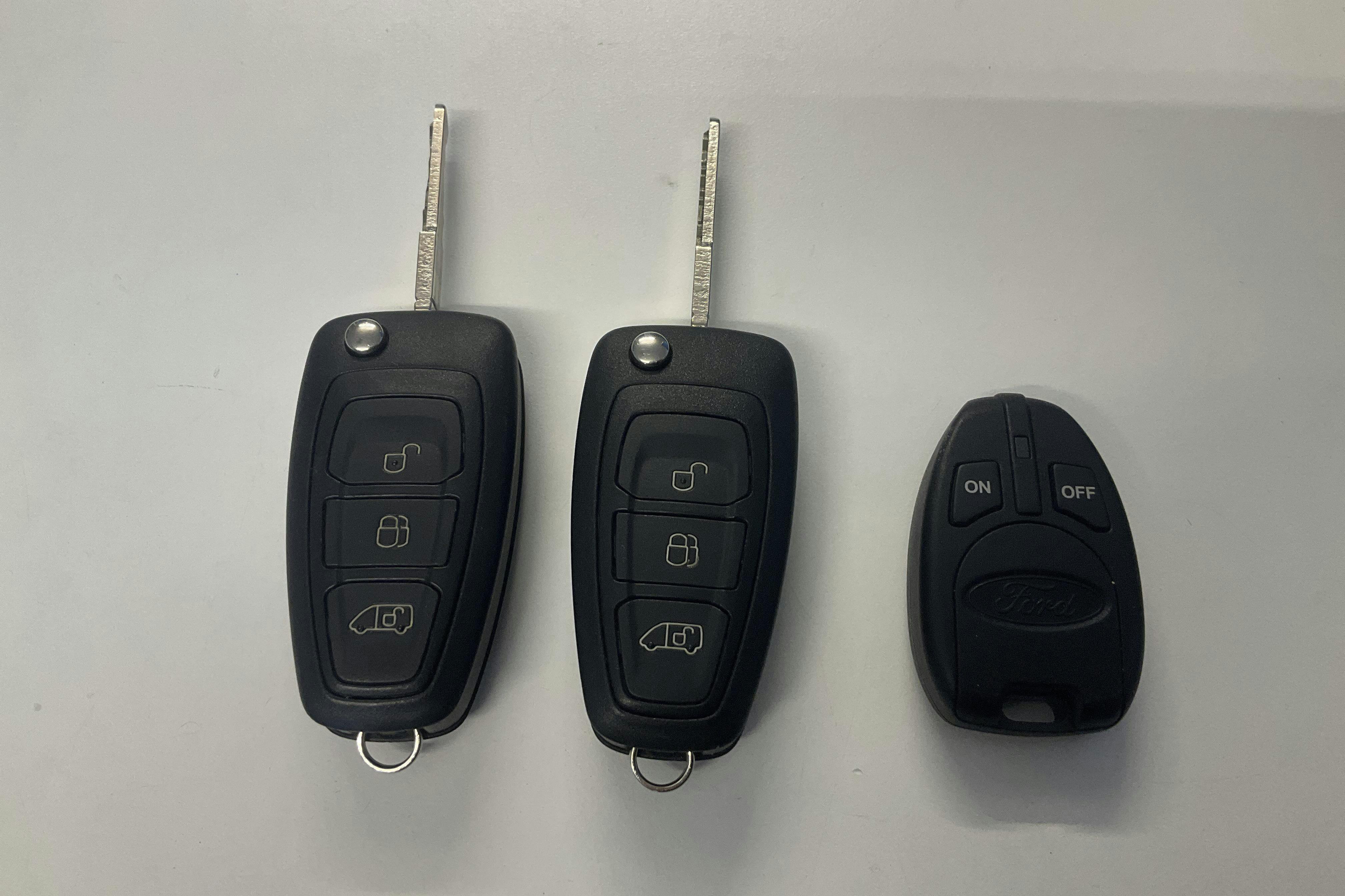 Vehicle Image 19