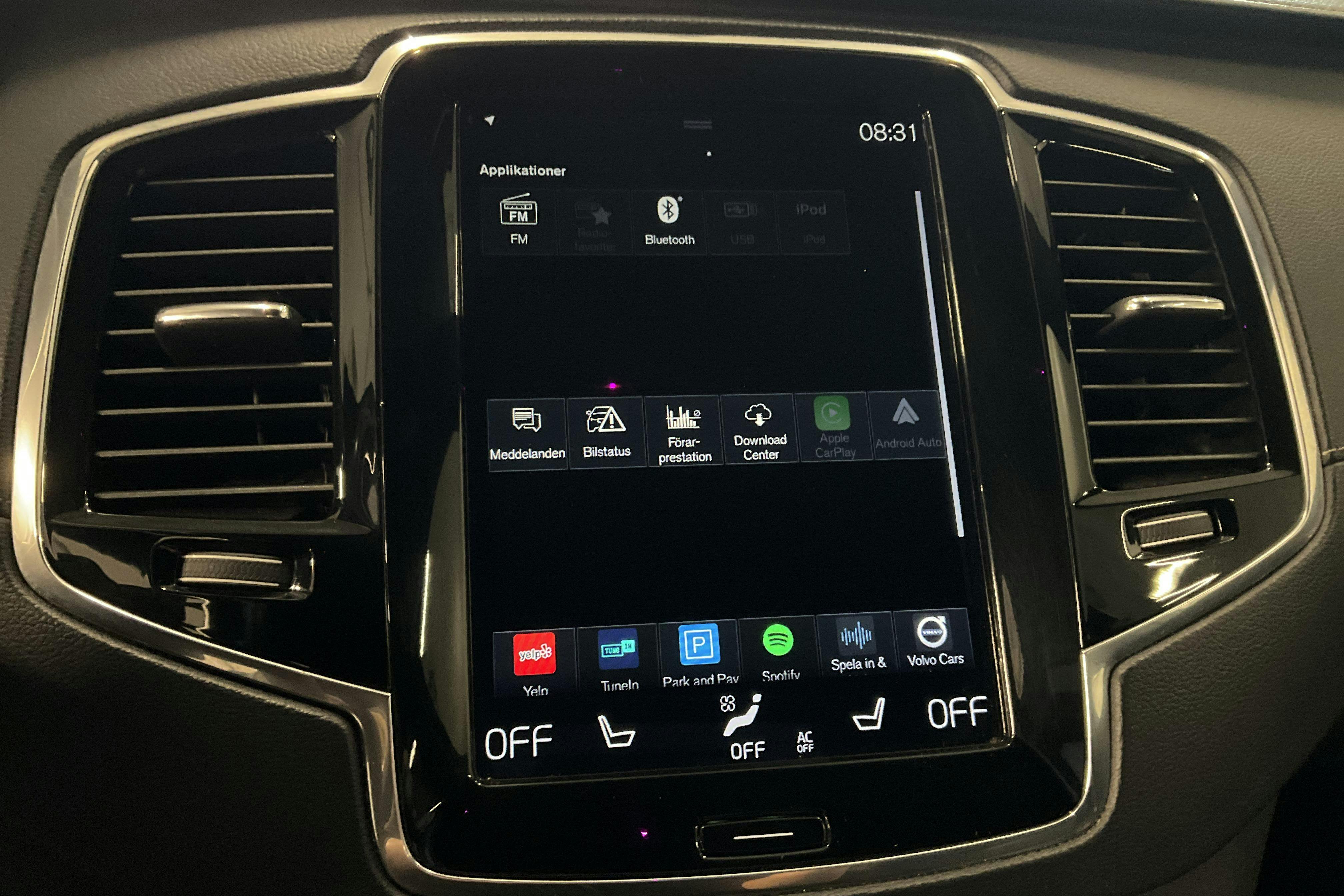 Vehicle Image 16