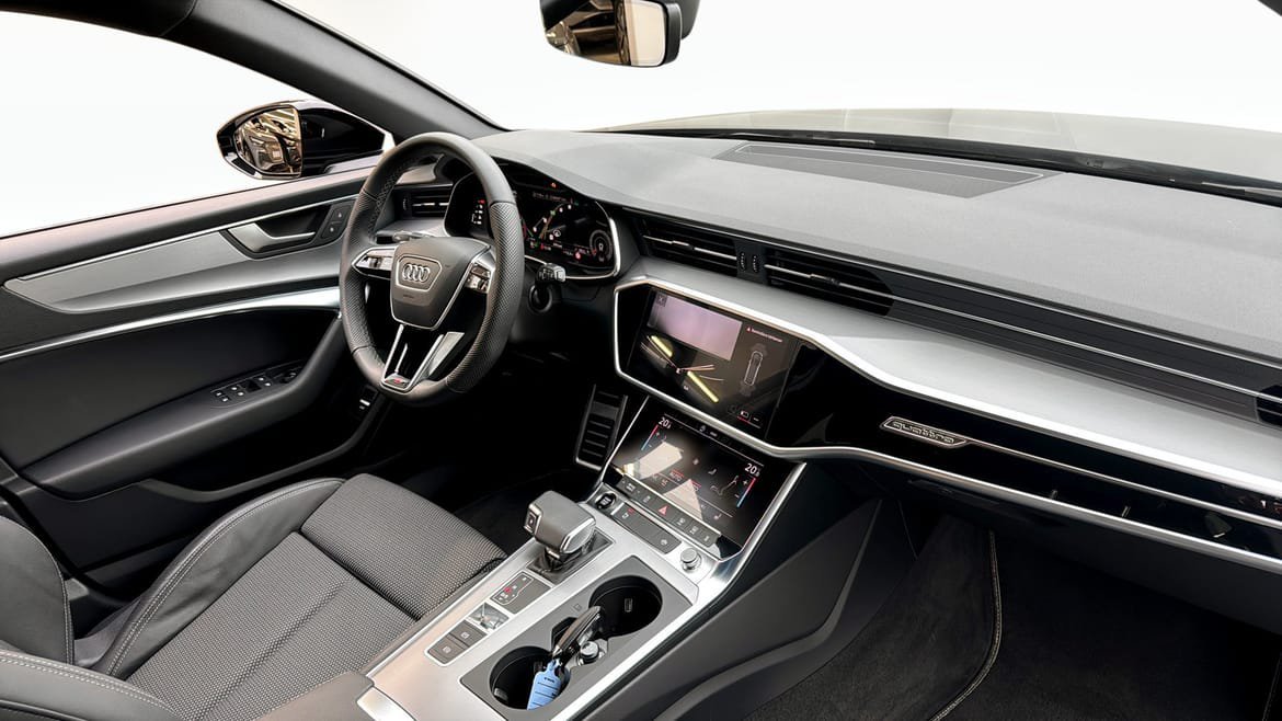 Vehicle Image 11