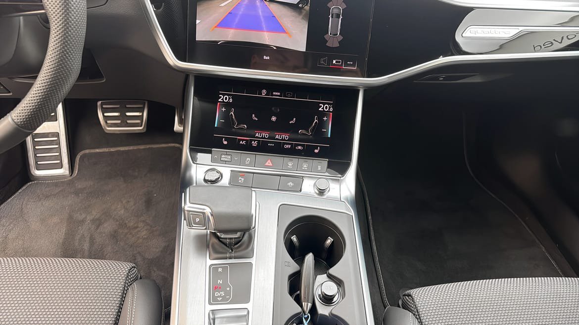 Vehicle Image 17