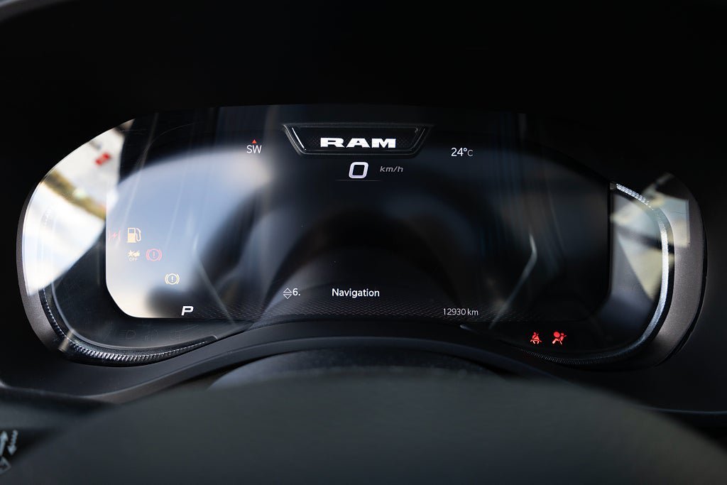 Vehicle Image 12