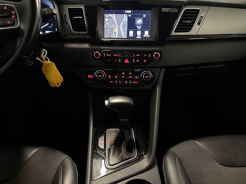 Vehicle Image 15
