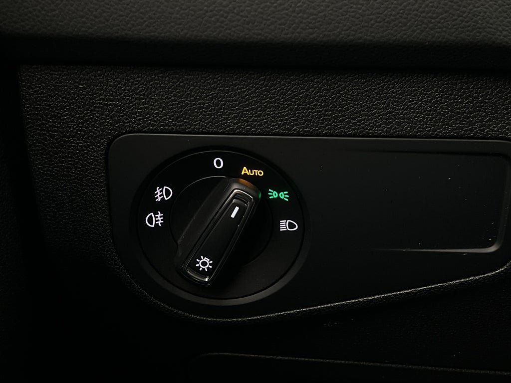 Vehicle Image 27