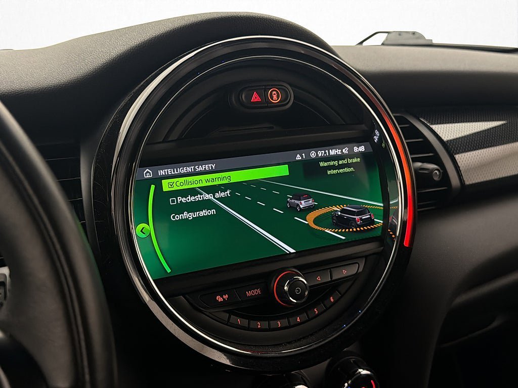 Vehicle Image 23