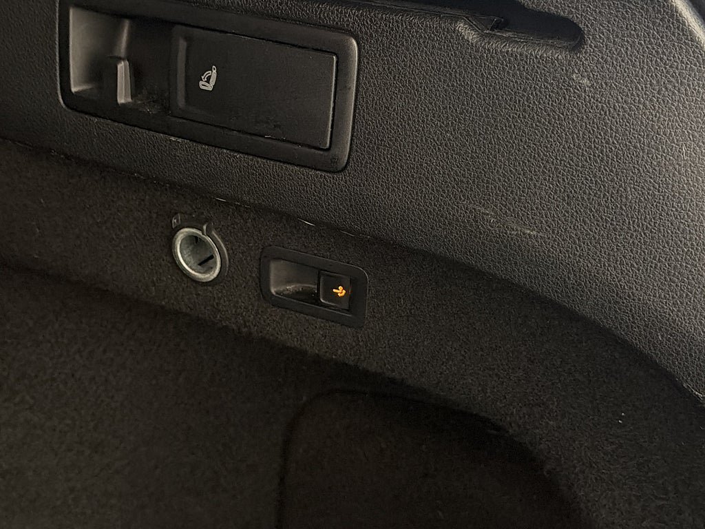 Vehicle Image 26