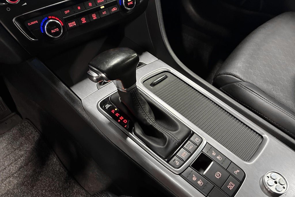 Vehicle Image 22